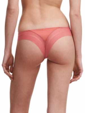 KRISTEN 0OF PEACH